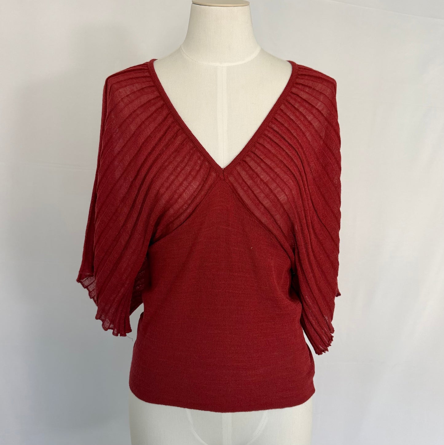 Burgundy Ribbed Knit V-Neck Batwing Top S–M